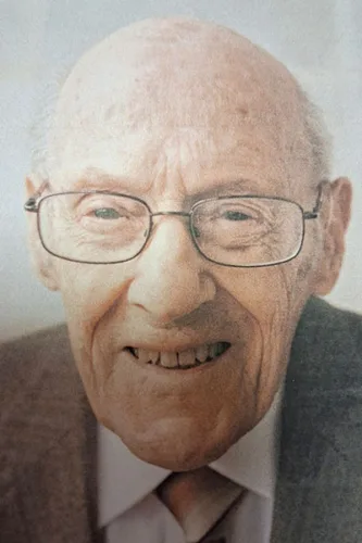Ernest Argeras 1927-2026